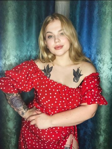 Полина